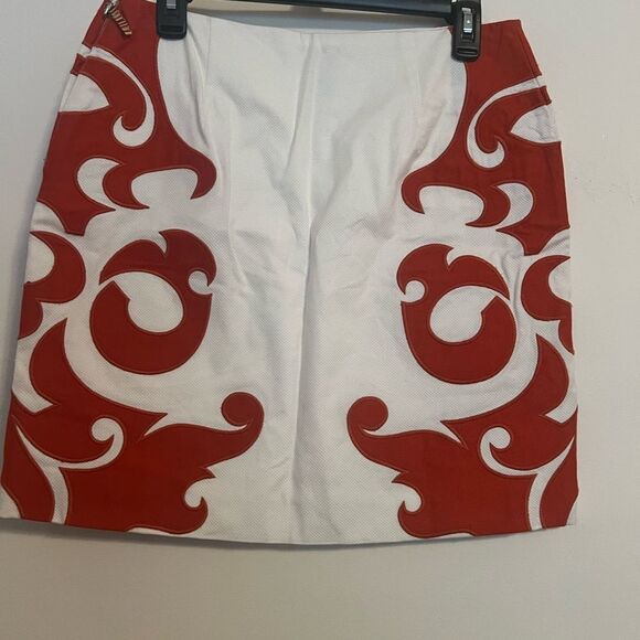 Stylish Red and White Women's Skirt - Picture 3 of 3